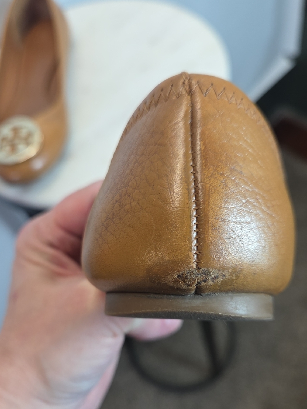Tory Burch Tan Leather Round-Toe Flats with Gold Logo Size 7.5 - Picture 13 of 13